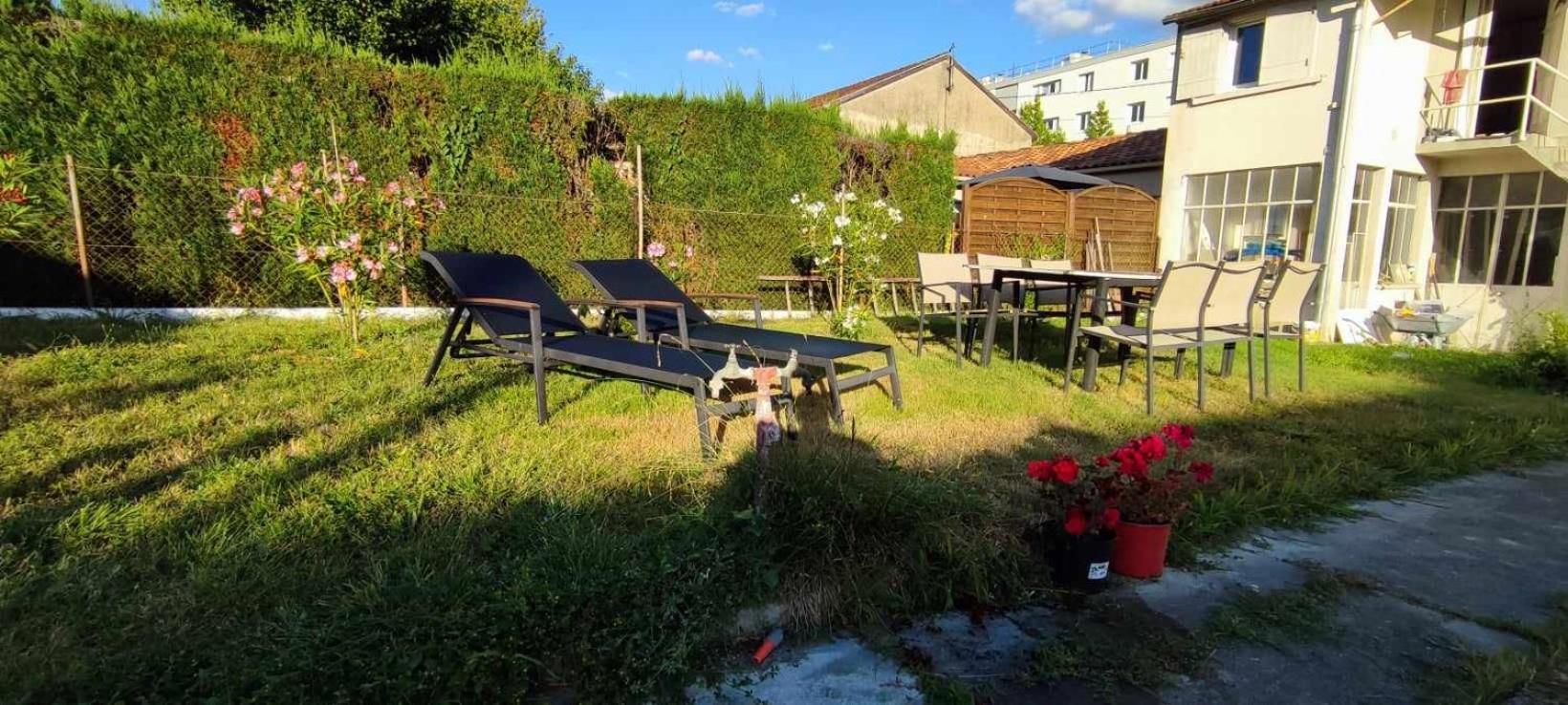 L Atelier Du Golf Lägenhet Périgueux Exteriör bild
